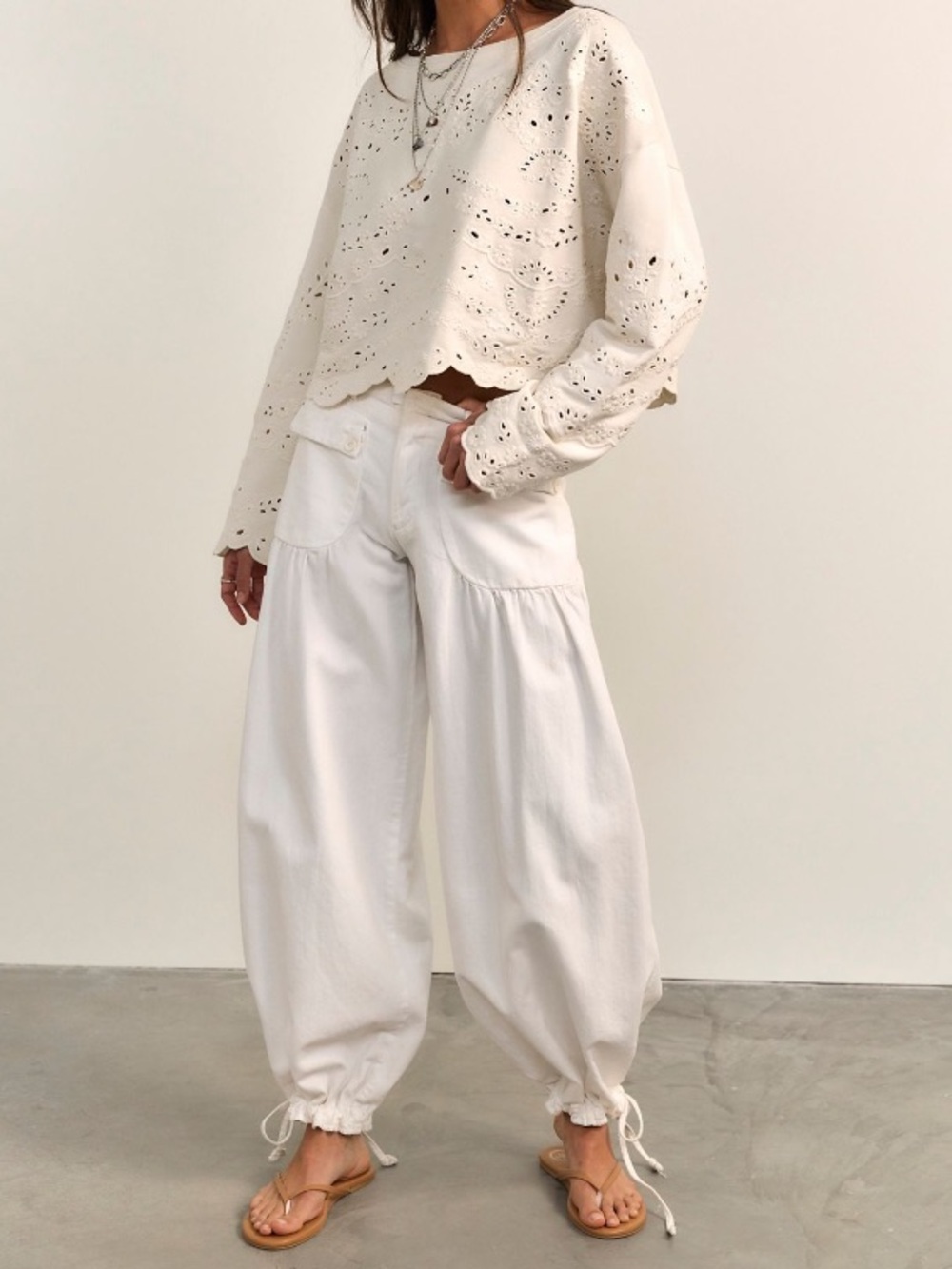 Free People Iris Embroidered Sweatshirt-Sugar Swizzle Ivory- Size XL- NWT - Picture 4 of 10